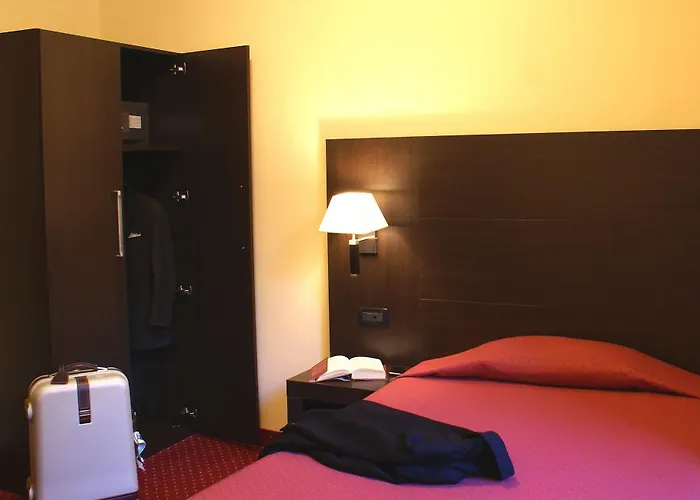 Versailles Hotel