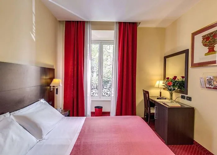 Hotel Versailles