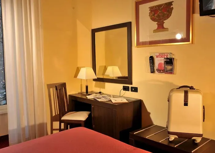 Versailles Hotel Roma